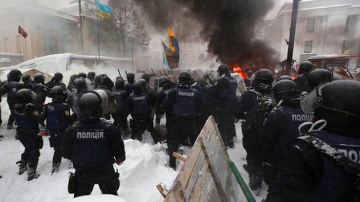 Ciocniri violente la Kiev între poliție și susținătorii lui Mihail Saakaşvili