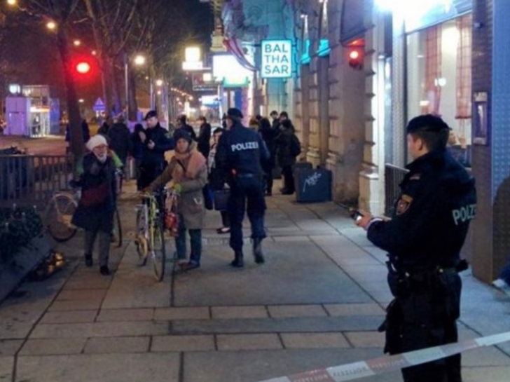UPDATE Teroare la Viena: patru oameni înjunghiaţi, toți sunt în stare gravă (VIDEO)