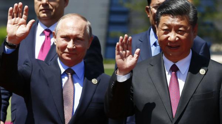 ”Putinizarea” președintelui Chinei anunță un regres al democrației în toată lumea
