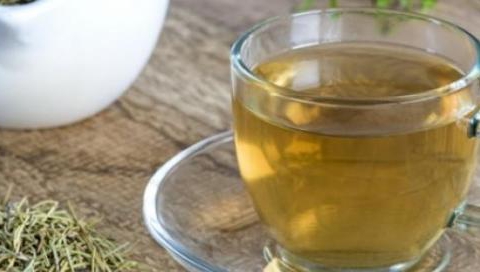 Băutura care taie pofta de dulce. Conține o singură plantă aromatică