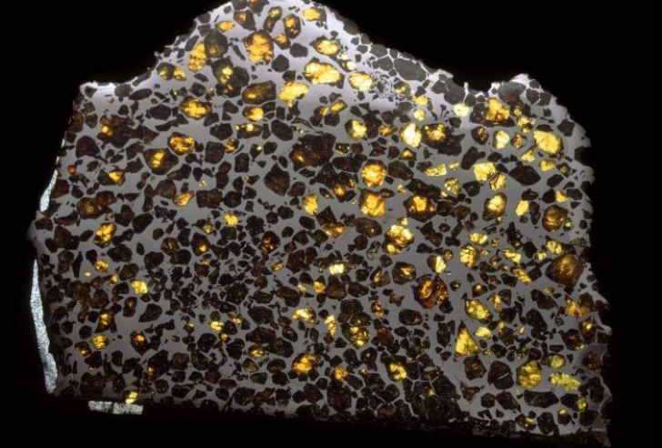 Meteorit plin de diamante