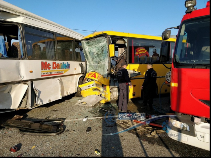 Coliziune violentă între două autobuze soldată cu opt victime! S-a activat planul roșu(Video) 