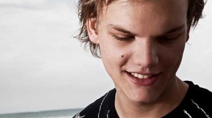 AVICII, mort la 28 de ani. Un DJ c-o viaţă de star rock. Consumul de alcool l-a dus la retragere