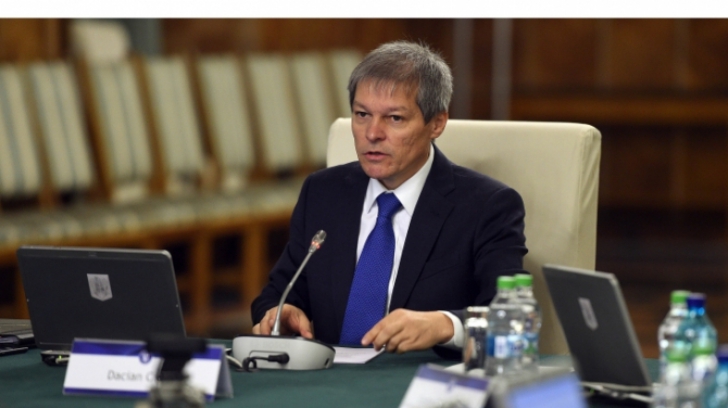 Băsescu, ironic, despre partidul lui Cioloș: ”De când l-a înființat, mă gândesc cum se abreviază”
