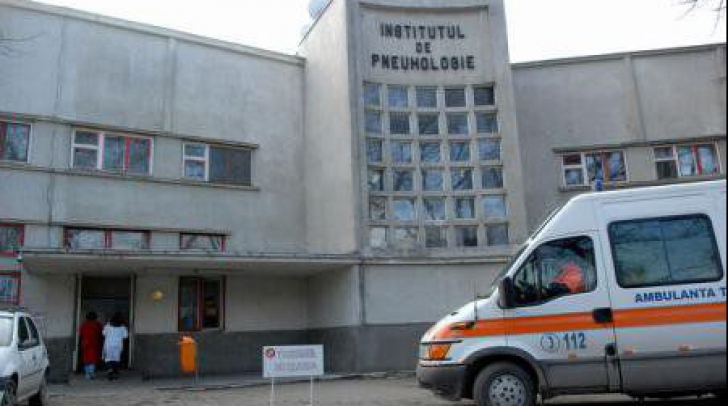 Protest la Institutul Marius Nasta şi la Spitalul de Pneumoftiziologie din Iaşi