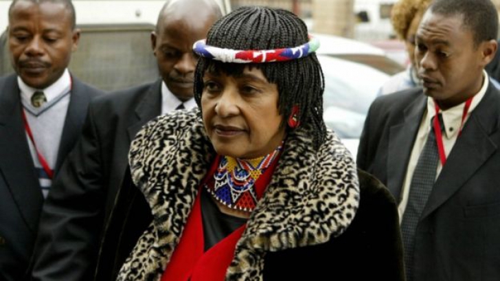 A murit fosta "mamă a naţiunii' sud-africane, consoarta lui Nelson Mandela