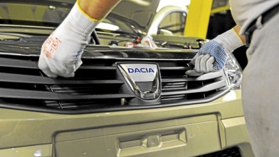 Dacia. Modelul revoluţionar Dacia Logan Logos, care seamănă izbitor cu VW Passat CC