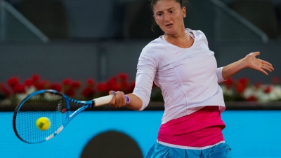 WTA Madrid: Irina Begu vs Jelena Ostapenko 6-3, 6-3/ Begu, &icirc;n turul al doilea la turație maximă