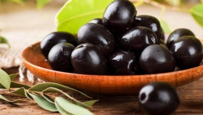 Măslinele pe care le cumpărăm sunt colorate! Cum le recunoşti pe cele naturale