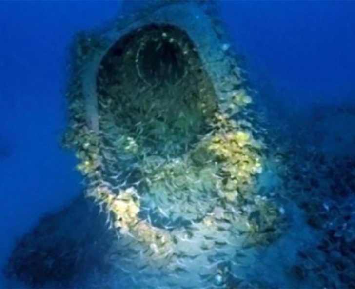 A găsit un submarin dispărut în '43 în timpul celui de-al II-lea Război Mondial. Şoc ce era înăuntru