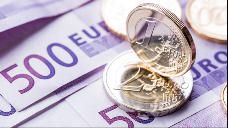 Curs valutar îngheţat la euro în instanţă