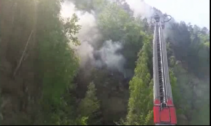 Incendiu lângă Transfăgărășan. Se acționează cu un elicopter de la M.A.I.