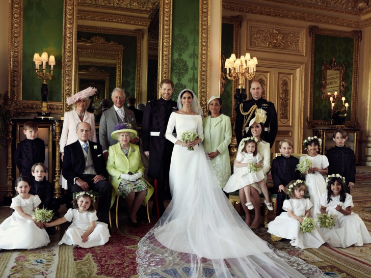 Primele Imagini Oficiale Cu Familia Regală După Nuntă