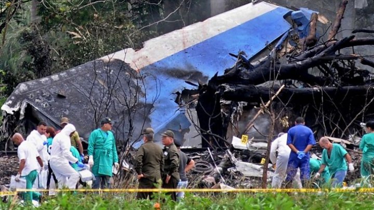 Tragedie aviatică: Sunt cel puțin 18 morți 