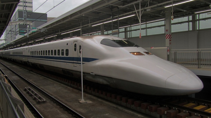 Un tren din Japonia a plecat cu 25 de secunde mai devreme. Compania le-a cerut scuze călătorilor