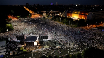 Ce rămâne în urma PSD, în Piaţa Victoriei. VIDEO