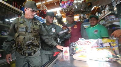 Venezuela a scos armata în piețe pentru a combate prețul mare al legumelor