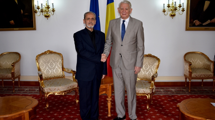 Teodor Meleșcanu și ambasadorul Iranului la București, Hamid Moayyer 