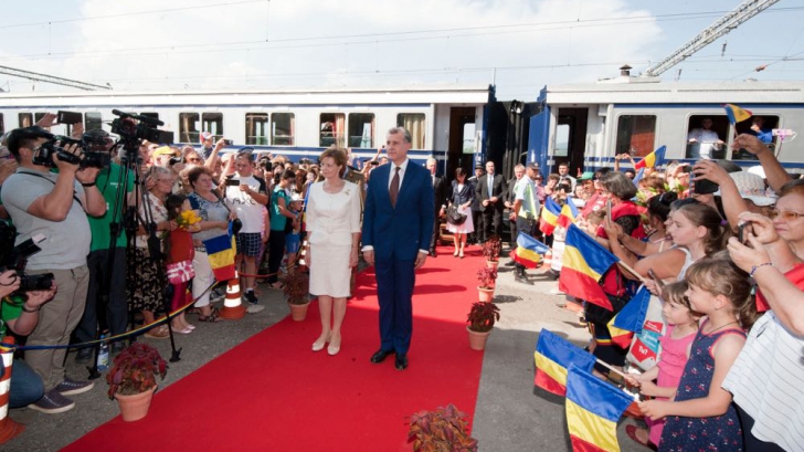 Custodele Coroanei, principele Radu şi principesa Maria - cu Trenul Regal în Dobrogea