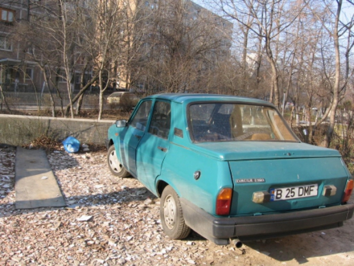 DACIA. Dacia Prototip ţinut în depozit. Maşini secrete de la Dacia, doar pentru privilegiaţi