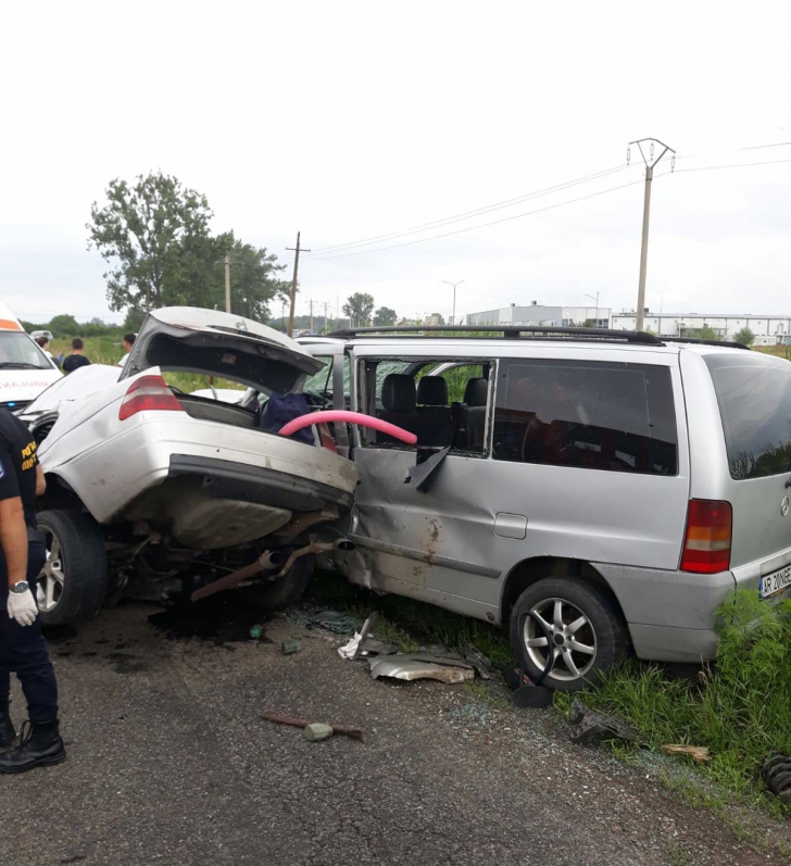 UPDATE Nou accident catastrofal în vestul țării, un tânăr a murit