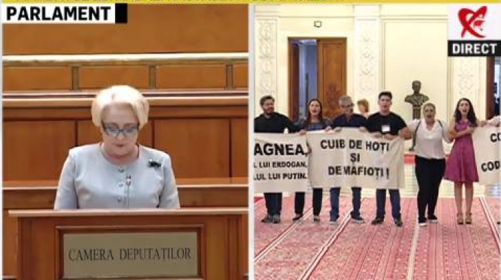 Protest zgomotos în Parlament. Scandări împotriva PSD, în timpul discursului lui Dăncilă