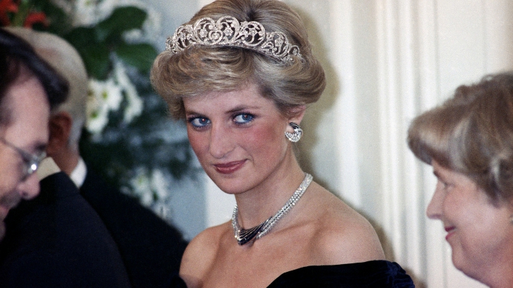 Prinţesa Diana: s-a aflat secretul diademei purtate de ea