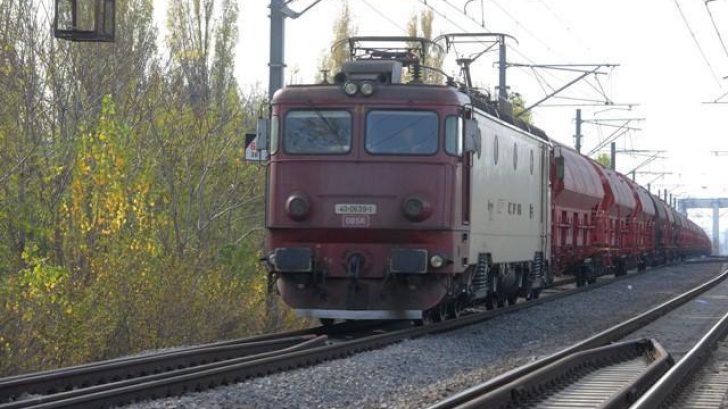 HAOS la CFR: Locomotiva trenului IR 1638 care circula între Brașov și București Nord s-a stricat la Azuga
