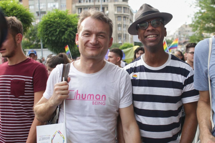 Mii de oameni au participat la Bucharest Pride