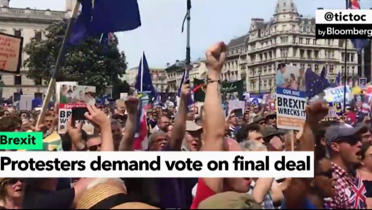 Proteste la Londra. Zeci de mii de britanici cer un nou referendum pe tema BREXIT