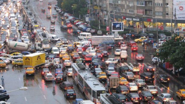 Trafic restricţionat în Bucureşti, în acest weekend