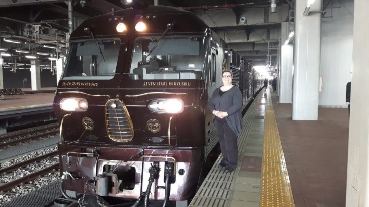 Imagini fabuloase cu cel mai luxos tren din Japonia 