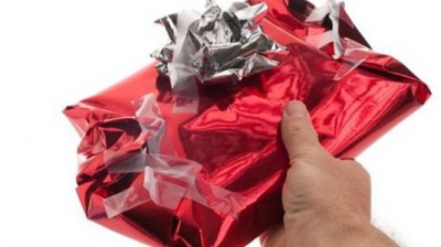 Profesorii, dezgustaţi de cadourile de final de an: "Un coşmar: lenjerie intimă folosită şi..."