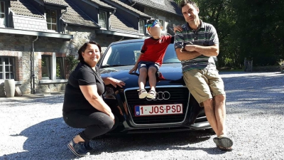 FENOMEN. Un alt român vine în țară cu mașina cu numere anti-PSD. Postarea lui, VIRALĂ