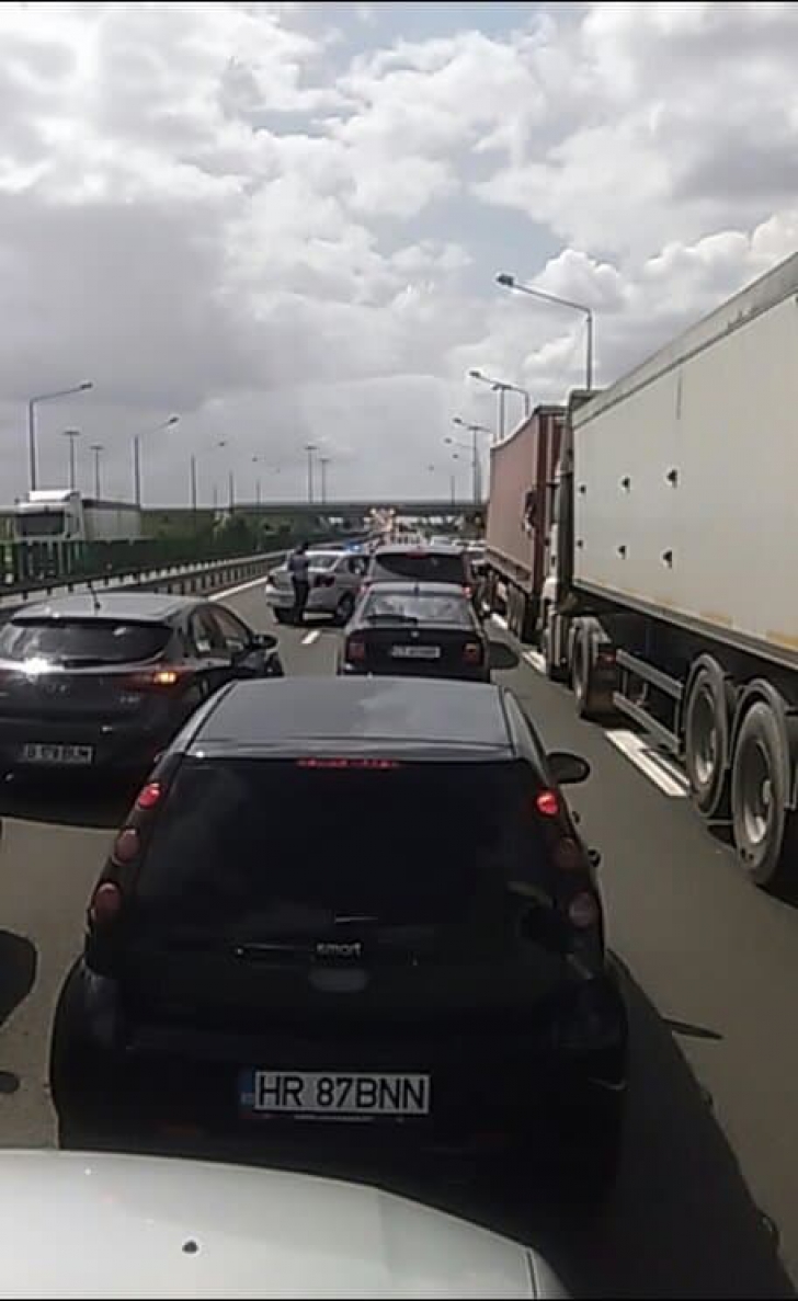 Autostrada Soarelui, trafic îngreunat spre Bucureşti, cozi kilometrice