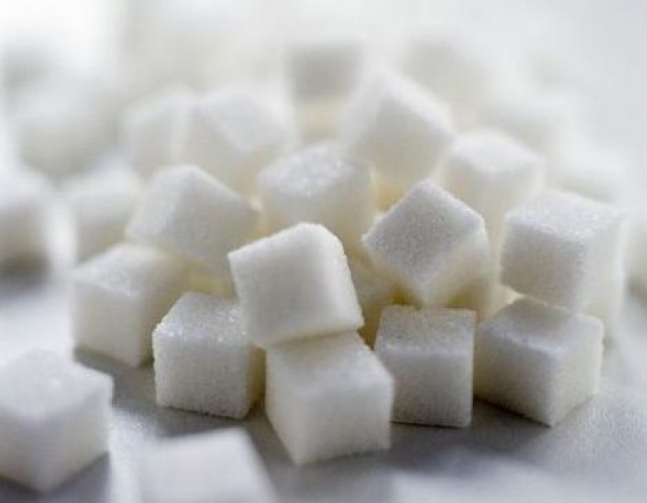 Atenţie! Mănânci prea mult zahăr? Organismul îţi spune când trebuie să spui STOP