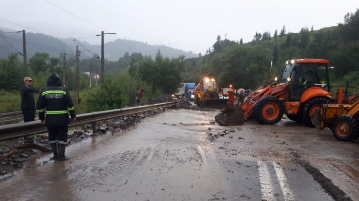 DN 17, între Ardeal și Moldova, blocat complet din cauza inundațiilor / Foto: realitateadesuceava.net