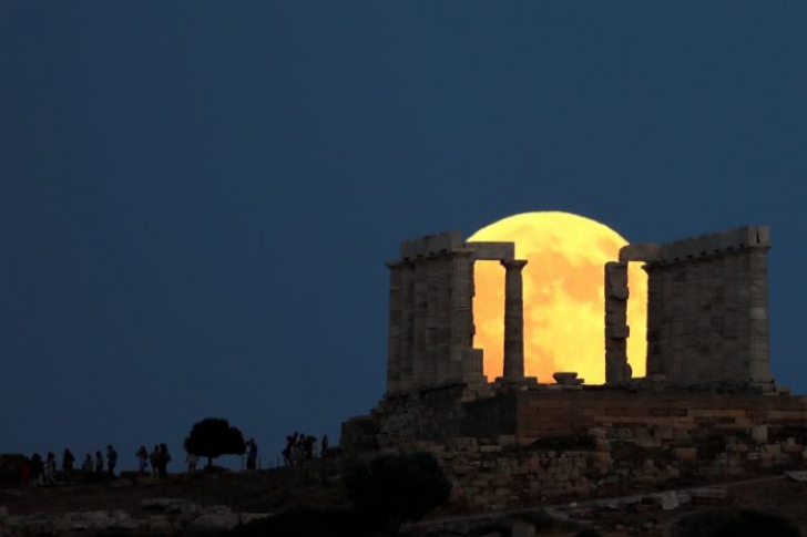 Cum s-a văzut Luna plină din Grecia. Imaginile te vor lăsa fără cuvinte