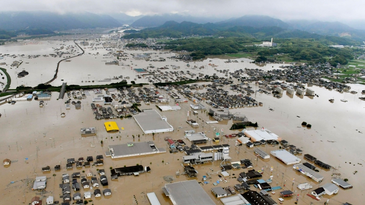 Dezastru în Japonia: 179 de morţi în urma intemperiilor