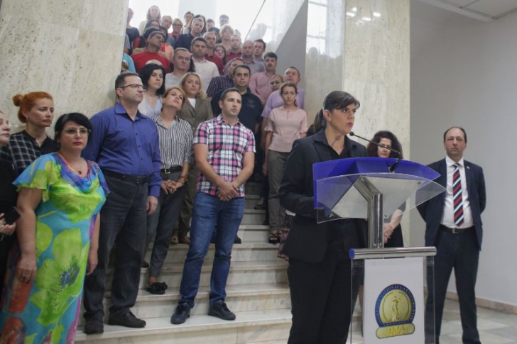 Laura Codruța Kovesi, aplaudată de zeci de procurori la discursul de adio