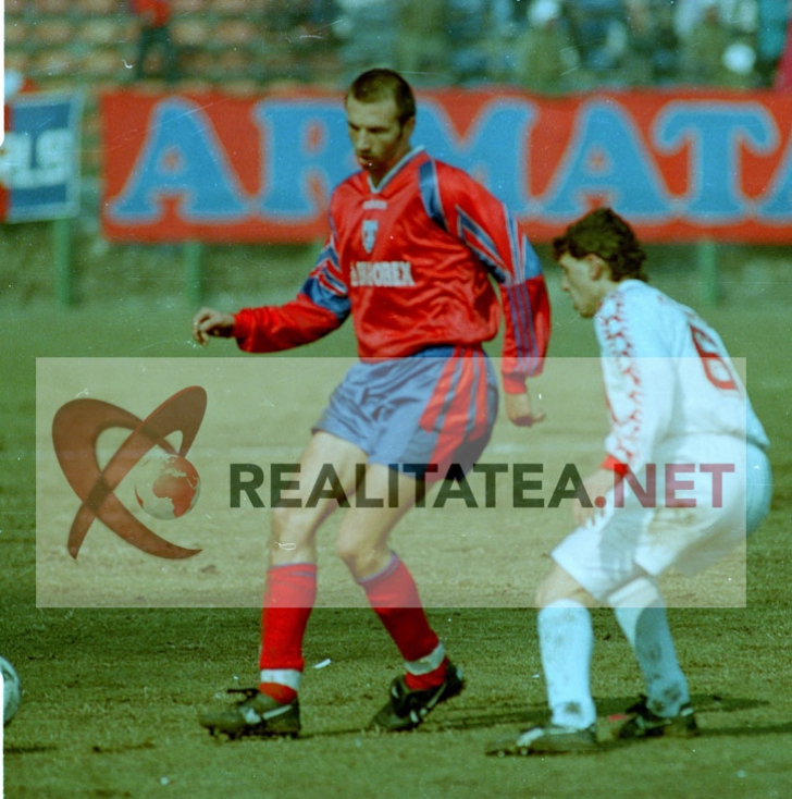 Imagine de arhiva din meciul Steaua - Dinamo 4-2 din 1996