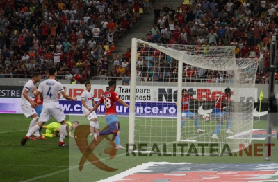 Golul marcat de Gnohere in prelungirile partidei FCSB - Hajduk 2-1. Foto: Cristian Otopeanu