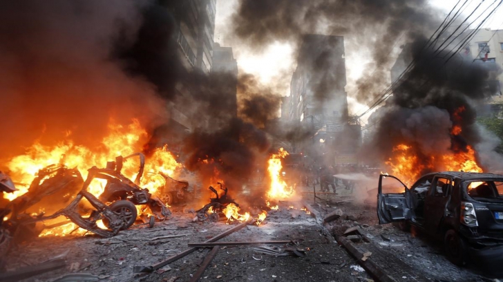 Atac cu BOMBĂ: Doi oameni au murit şi alte 37 de persoane au fost rănite la un festival