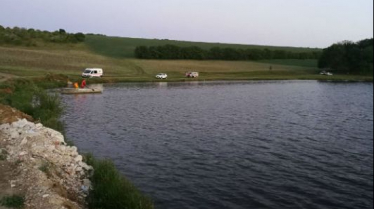 Un bărbat a fost descoperit înecat, într-un lac din Giurgiu