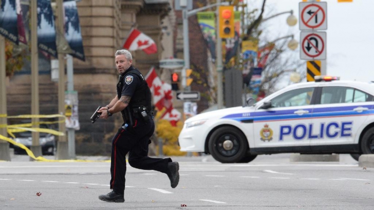 Un suspect arestat în incidentul armat din Canada. Doi poliţişti printre victime