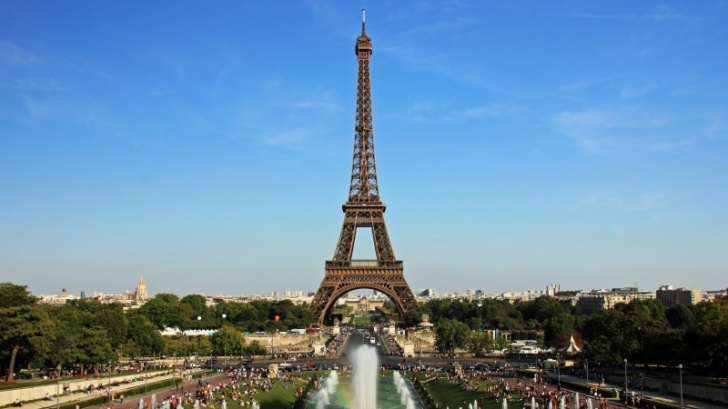 Turnul Eiffel s-a închis