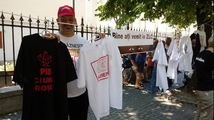 Sibienii vin cu o expoziţie de ”tricoaie” la mitingul de la Bucureşti