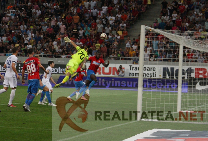 Golul marcat de Gnohere in prelungirile partidei FCSB - Hajduk 2-1. Foto: Cristian Otopeanu