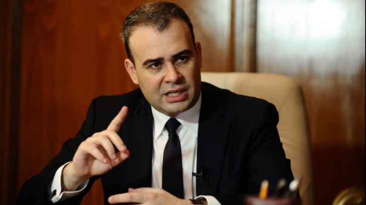 Darius Vâlcov s-a specializat în bancuri