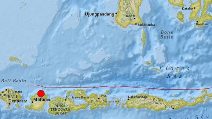Cutremur violent în Indonezia: 142 de morți și sute de răniți pe insula Lombok. Imagini dramatice
